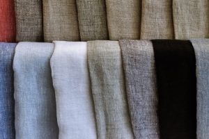 BAJU BERBAHAN KATUN RAMI
